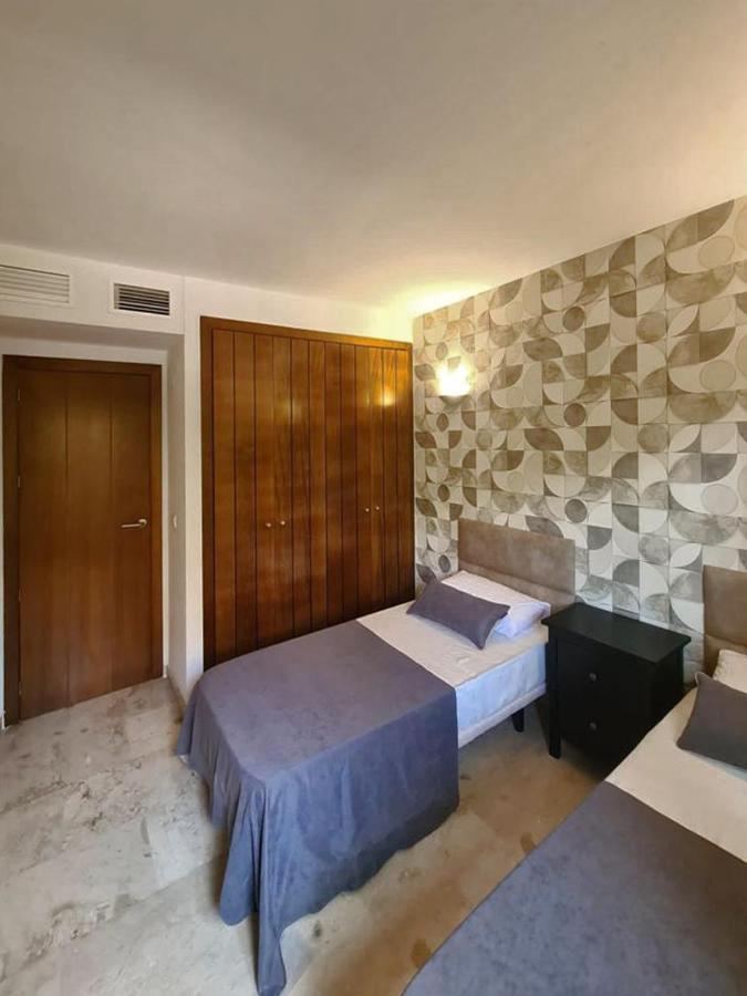 Апартаменти Apartament Magdalena Торрев'єха Екстер'єр фото